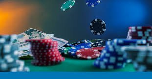 Responsible gaming reminder beside 7u777 slots content for adults